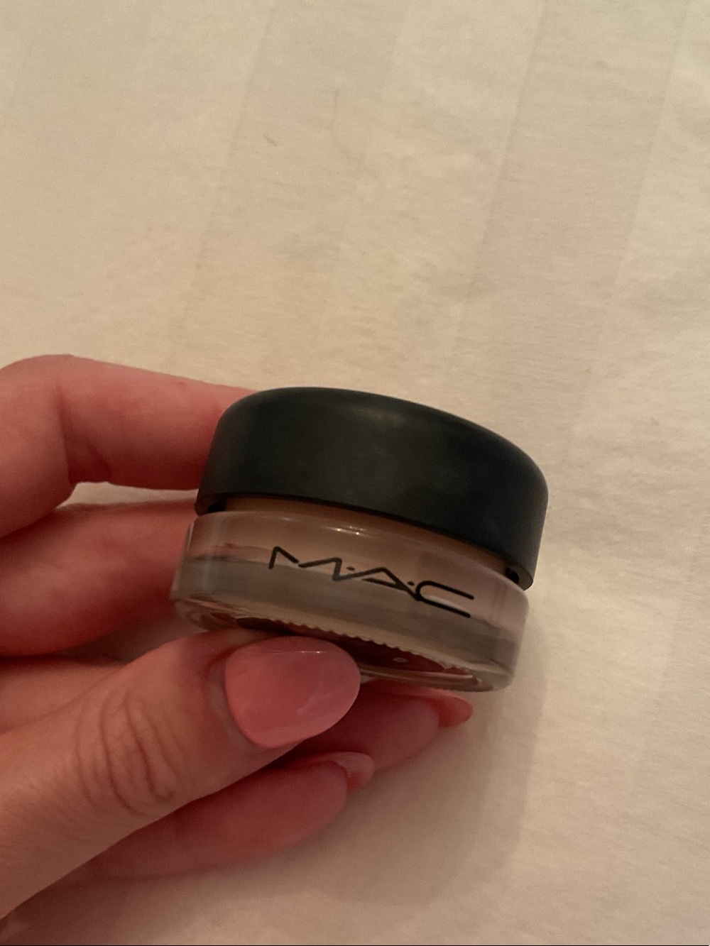 MAC Cosmetics Cream Paint Pot in Neutral Beige